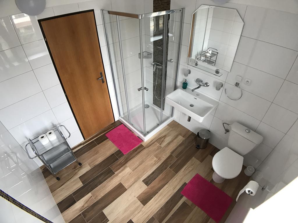 Hotel Rose Břeclav المظهر الخارجي الصورة