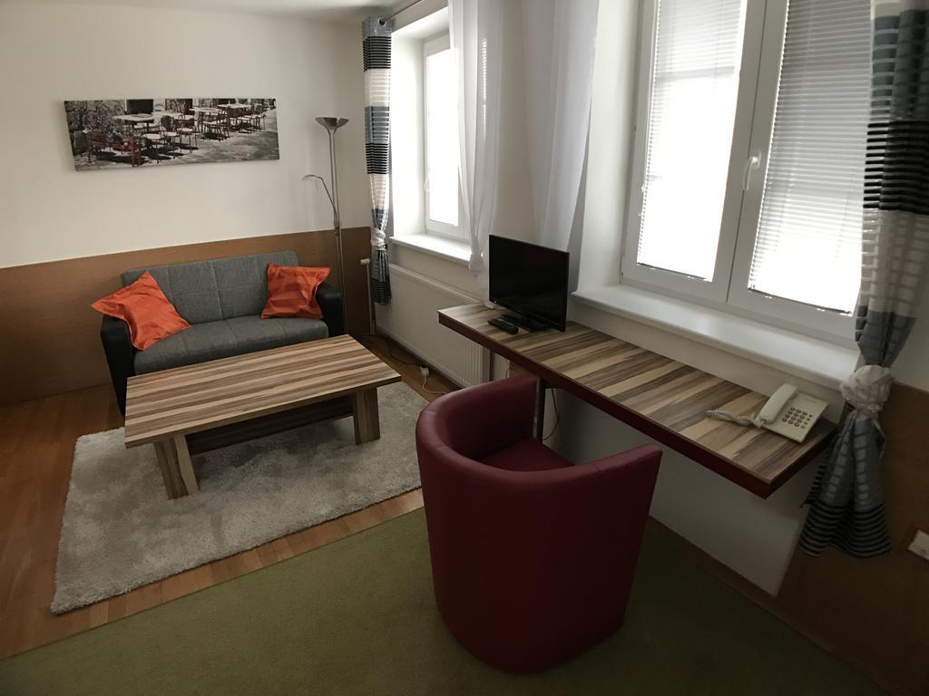 Hotel Rose Břeclav المظهر الخارجي الصورة